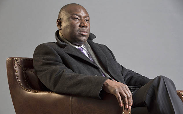 Benjamin Crump, famoso abogado especializado en derechos civiles, conduce una exhaustiva investigación sobre las teorías del aún misterioso asesinato del rapero más importante de todos los tiempos.