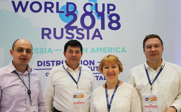El equipo de RSCC Russian Satellite Communications en Andina Link: Dimitry Shelukhin, Sergey Tsekhmistrov, Luidmila Mikhaylina y Andrey Kirillovich.