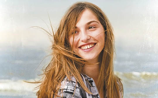 Laetitia también se transmite actualmente en la región por HBO.