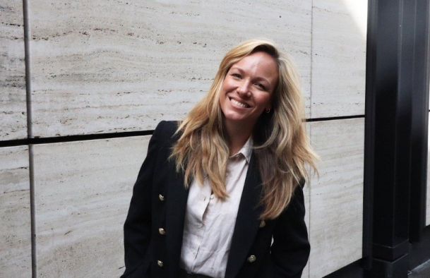 Eline van der Velden: "Los cineastas que triunfen en la próxima década serán aquellos que aporten décadas de instinto narrativo a estas nuevas herramientas, y en 'Misaligned' lo demostramos a gran escala"