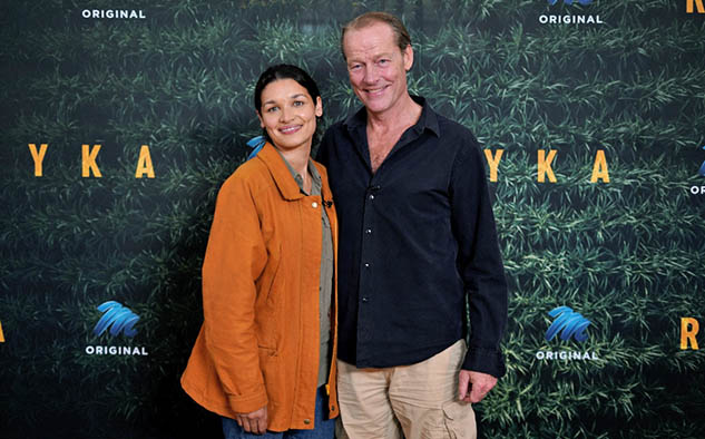 la actriz sudafricana Kim Engelbrecht (Isidingo, Dominion y The Flash) y el aclamado actor británico Iain Glen (Game of Thrones y Downton Abbey), protagonistas de la producción.