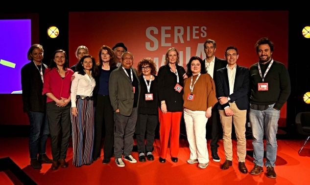 Ganadores, jurado y los organizadores del Seriesmakers 2024 en Lille