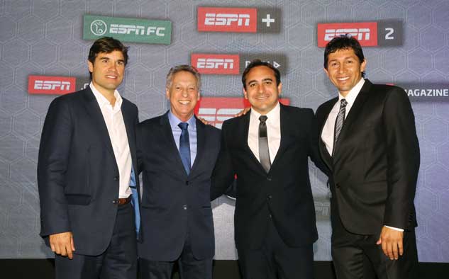ESPN Federico Camerlinckx, director ESPN Colombia; Quique Wolff, Mario Sabato y El Patrón Bermúdez.
