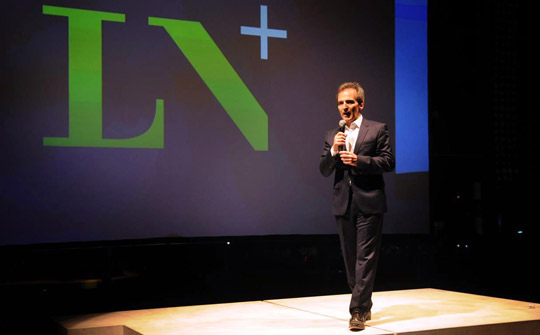 La Nación Guillermo Rivaben, CEO de SA La Nación, presenta la novedad en la sede del grupo periodístico argentino, en la ciudad de Buenos Aires,