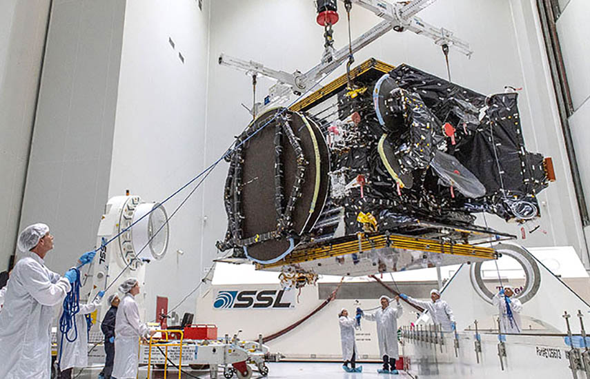 El satélite AT&T T-16, producido en Francia por Airbus Defence and Space, basado en la plataforma híbrida Eurostar 3000 LX, ocupará la posición superior en la doble carga útil de la Ariane 5.