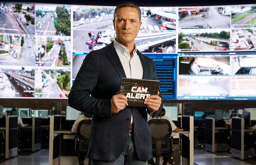 “Cam Alert: Captura Exitosa” es conducida por el presentador mexicano Francisco ‘Paco’ Zea.