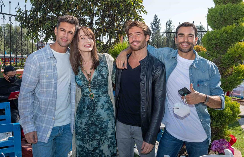Christian de la Campa, Gabriela Spanic, Rodrigo Guirao y Gonzalo Garcia Vivanco, protagonistas de Corazón Guerrero.