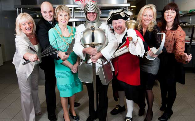 ITV Studios (5.425 horas) fue el emisor número uno en el territorio, debido principalmente al continuo éxito de Come Dine With Me.