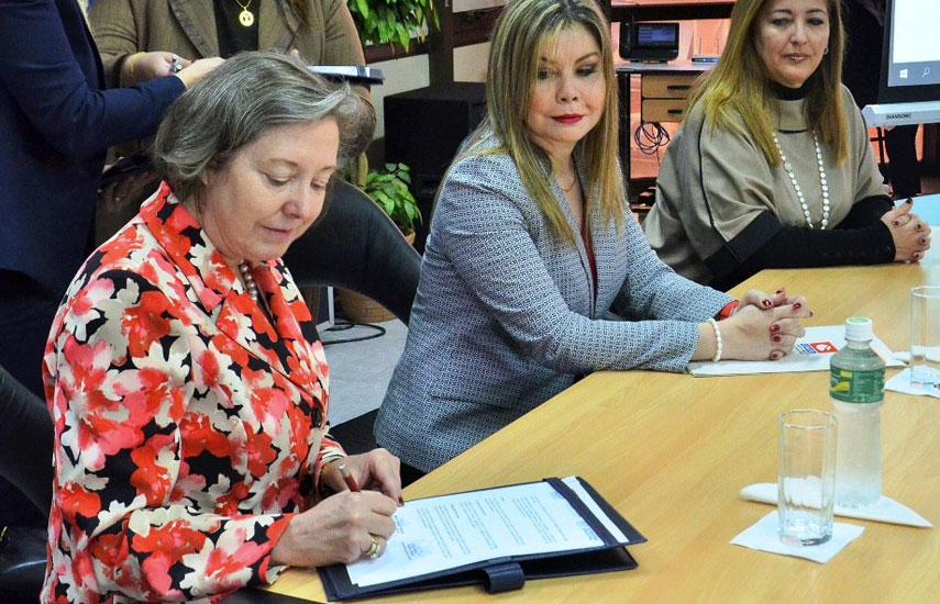 CONATEL y la DINAPI firman acuerdo de cooperación para combatir la piratería en Paraguay