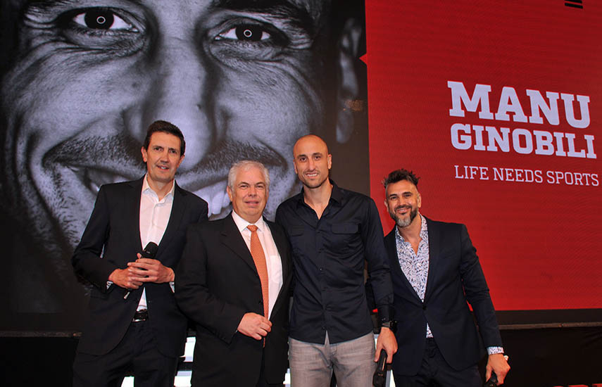 El crack argentino de la NBA, Manu Ginóbili, que con 40 años viene de anunciar su retiro de la actividad, fue la gran sorpresa y el mayor atractivo del upfront de la cadena deportiva. 