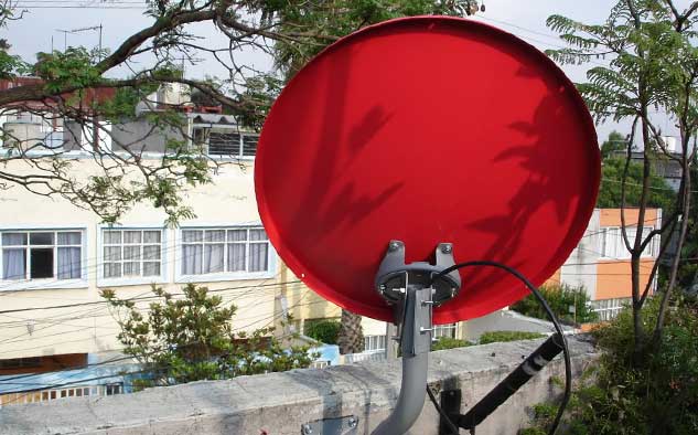 Hoy la disputa es por una supuesta relación comercial ilegal con Dish México. Mañana será por otra razón: Telmex y Canitec nacieron en veredas diferentes.