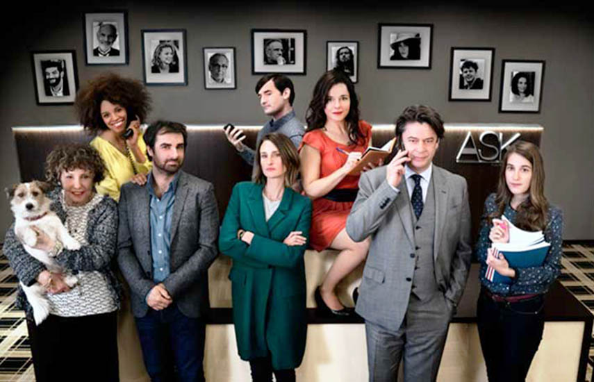 La serie, que ya está en su cuarta temporada, trata una agencia de talentos de París que maneja a grandes figuras del show business europeo.