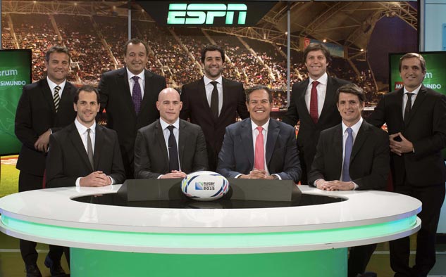 Equipo de comentaristas del canal