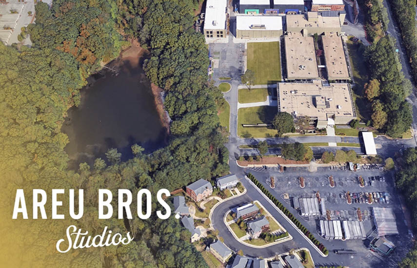 Fundados en el 2018, Estudios Areu Bros. es el primer estudio Latino (operado por y de dueños latinos) de producción de contenido en EEUU. 