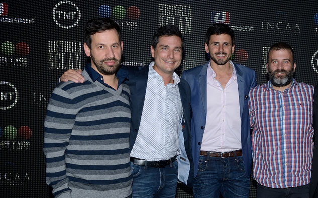 Mariano César y Felipe Di Stefani, de Turner; Dario Turovelzky, gerente de Programacion, Adquisiciones y Promociones de Telefe; y Martín Crespo, director de Programación de I-Sat, en el evento de presentación del seriado, realizado en la capital argentina.
