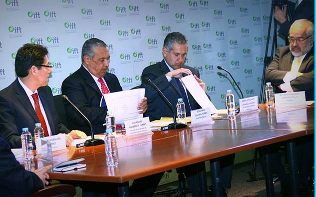 Momento clave en el Ifetel: los nombres de los ganadores de la licitación quedan formalizados.