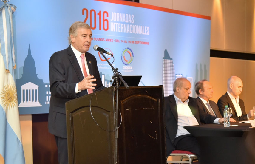 Oscar Aguad ministro de comunicaciones