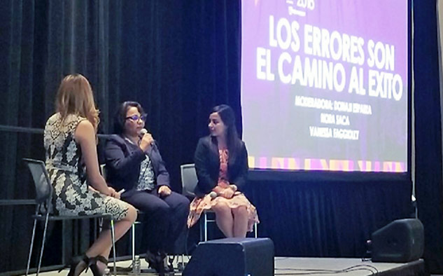 Donaji Esparza, de la estación de radio K-LOVE, tuvo a su cargo la charla“Los errores son el camino al éxito”. (Foto:@PosibleLA)