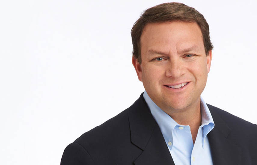 Mark Lazarus, Chairman de NBCUniversal Television y Streaming.