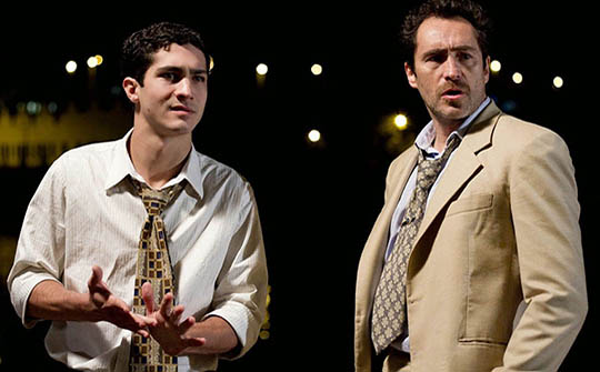 Chino Darín y Demian Bichir en “Muerte en Buenos Aires”