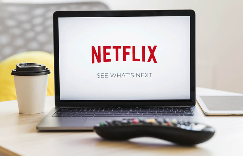 (Designed by Freepik) Según el estudio la mitad de los encuestados son suscriptores de dos o más de los cuatro servicios principales de SVOD (Netflix, Amazon, Hulu y Disney+).