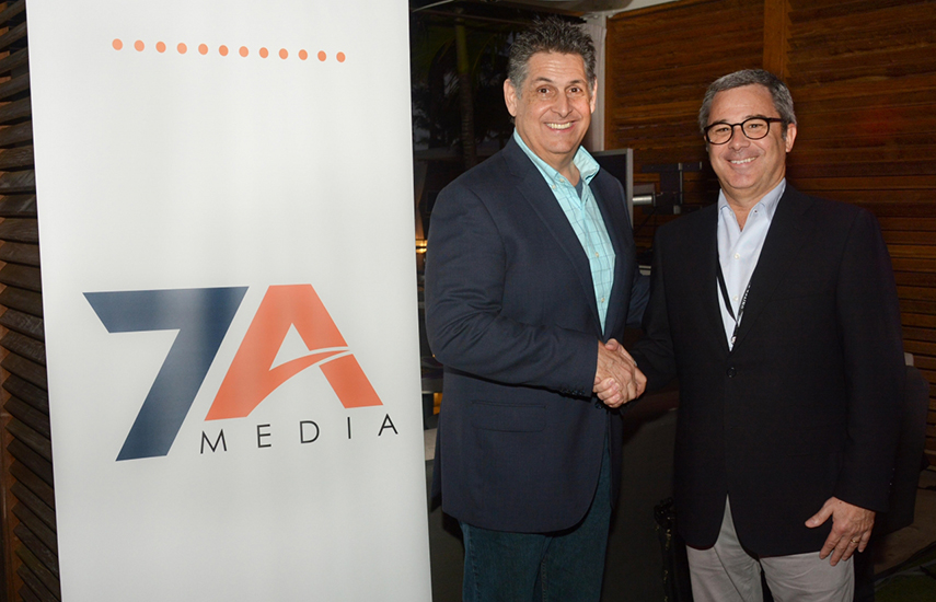 César Díaz y João Pedro Nava, en el reciente NATPE de Miami Beach.