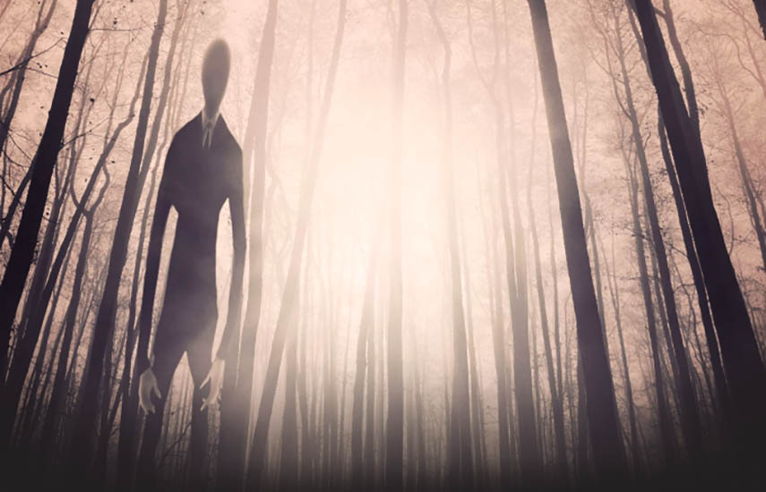 Slender Man comenzó como la versión en internet de una historia de fantasmas de fogatas; una criatura homicida, formada como un hombre anormalmente alto y delgado, con una cara blanca sin rasgos y un traje negro.