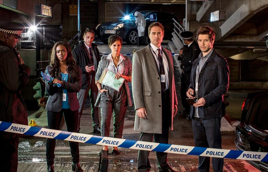 Suspects Protagonizada por Fay Ripley, Damien Molony y Clare-Hope Ashitey