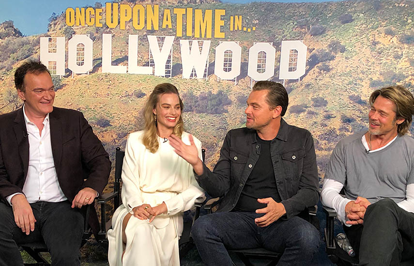 Tarantino junto a Margot Robbie., Leonardo DiCaprio y Brad Pitt, protagonistas de “Once Upon a Time…in Hollywood”.