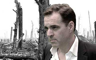 El historiador de Harvard Niall Ferguson, ofrece una perspectiva diferente de la Primera Guerra Mundial, en The Pity Of War. 