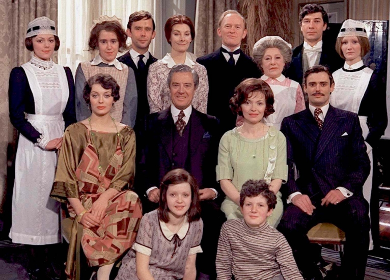 El acuerdo incluye cinco temporadas de la emblemática serie Upstairs, Downstairs.
